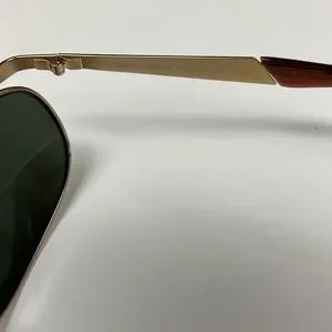 Giorgio Armani | Accessories | Giorgio Armani Gold Frame  Giorgio Armani gold frame sunglasses gray condition unisex main image 0